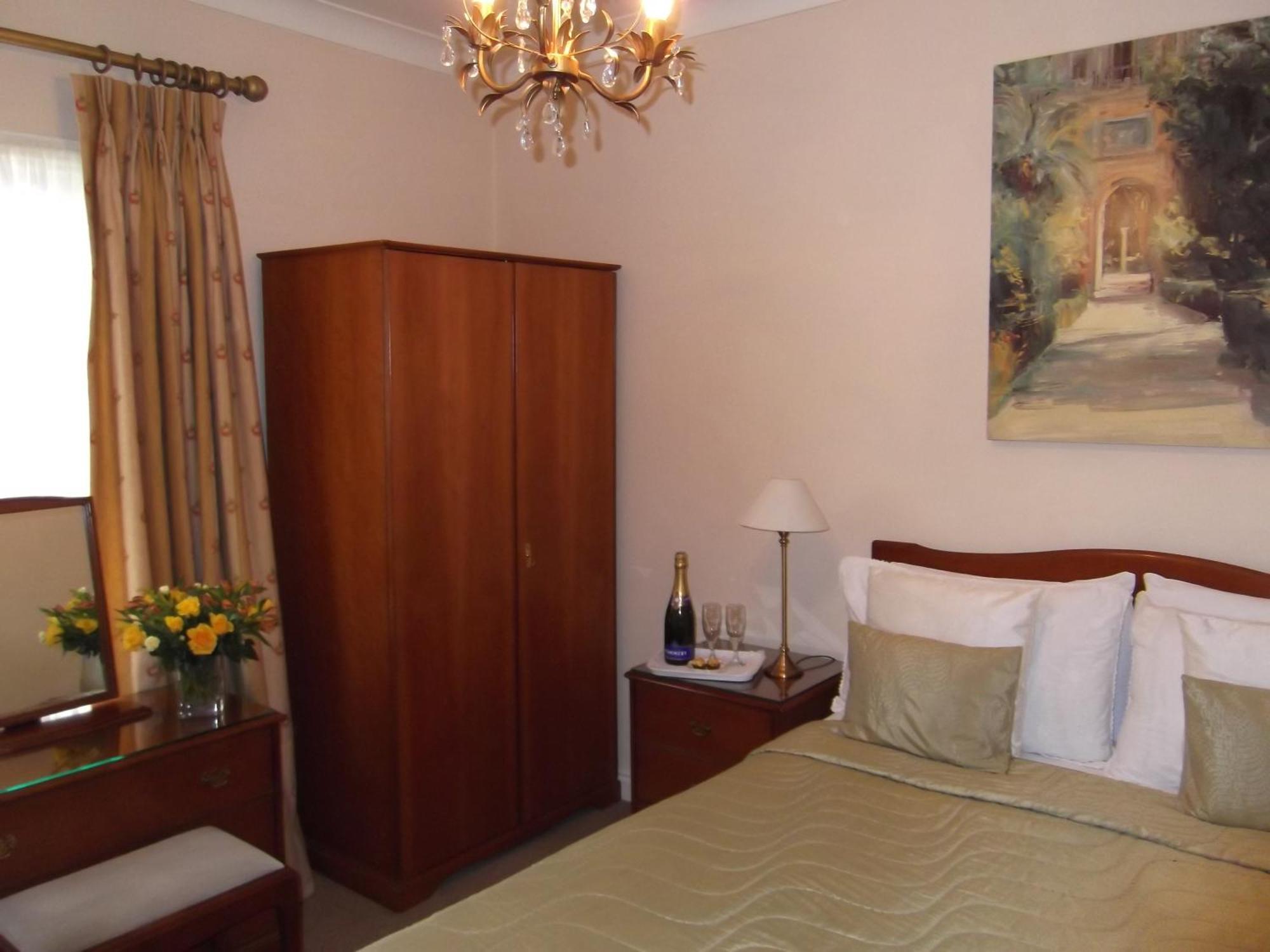 Courtland Hotel Stratford-upon-Avon Buitenkant foto