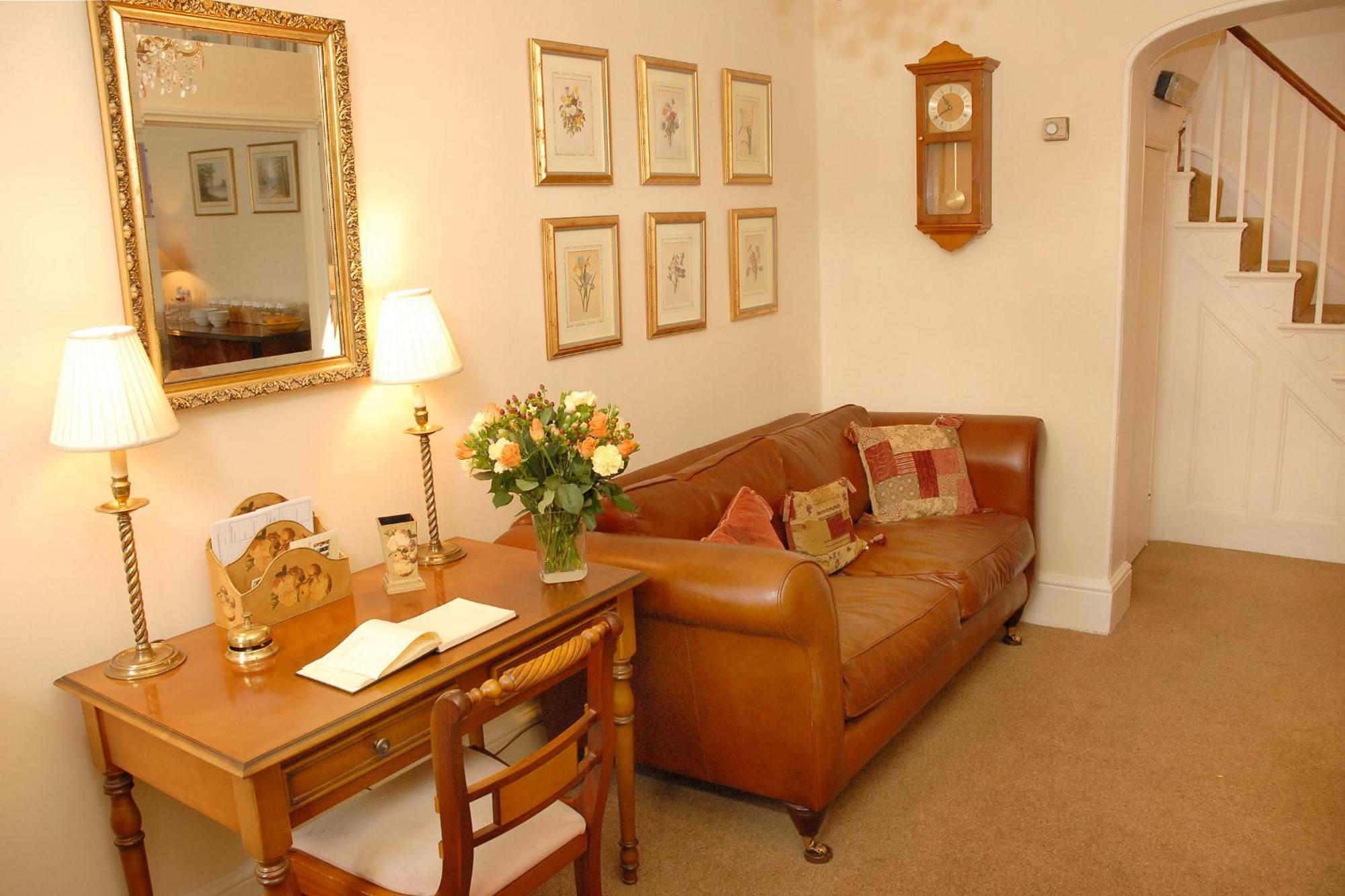Courtland Hotel Stratford-upon-Avon Buitenkant foto
